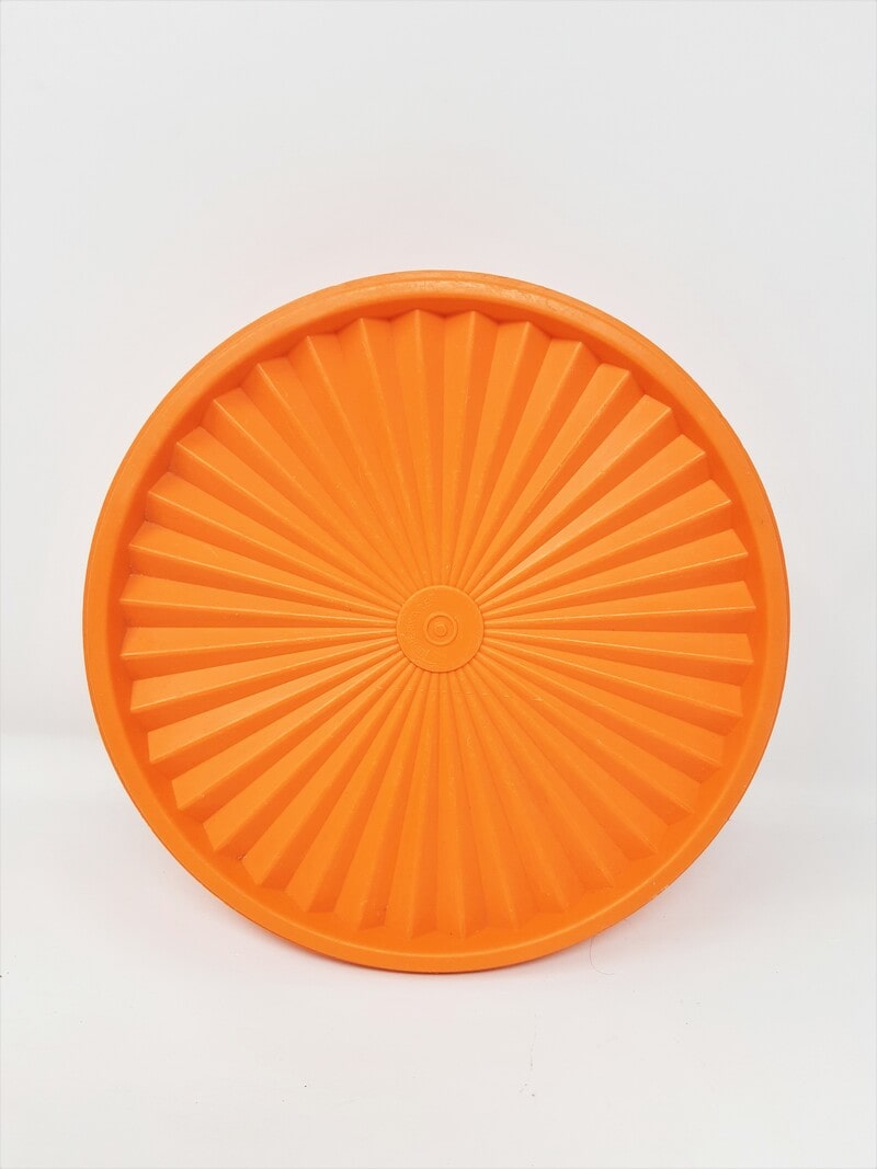 NEUF, véritable boite alimentaire carrée Tupperware orange 15 cm